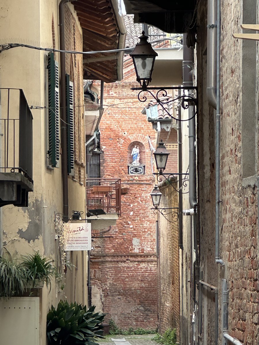 Viela do centro histórico de Chieri