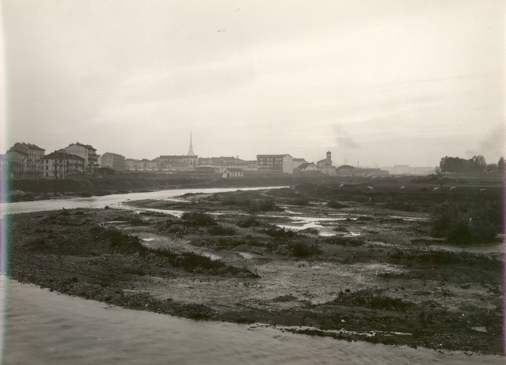 Vista histórica da região de Vanchiglia a partir do rio Dora em 1927